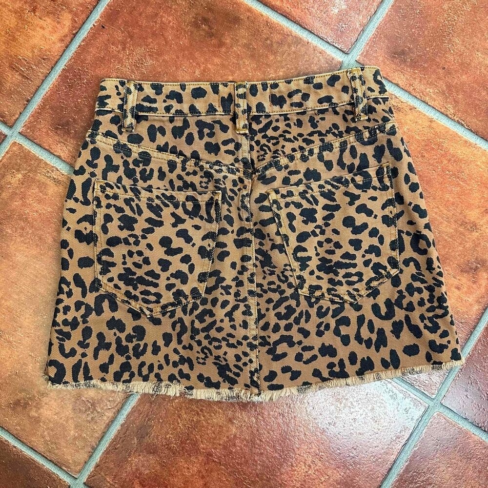 Free People Leopard Print Zipper Mini Denim Skirt Size 24 - Picture 4 of 8